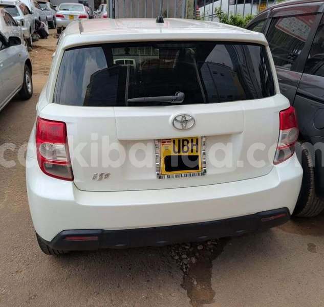 Big with watermark toyota ist uganda kampala 24240