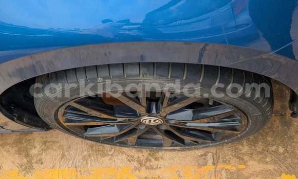 Buy Used Volkswagen Touran Blue Car in Kampala in Uganda Buy Used Volkswagen Touran Blue Car in Kampala in Uganda