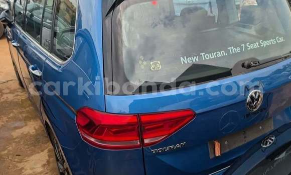 Buy Used Volkswagen Touran Blue Car in Kampala in Uganda Buy Used Volkswagen Touran Blue Car in Kampala in Uganda