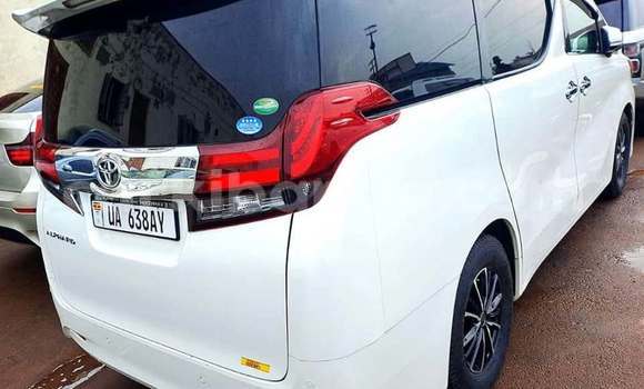 Acheter Occasion Voiture Toyota Alphard Blanc à Kampala, Ouganda Acheter Occasion Voiture Toyota Alphard Blanc à Kampala, Ouganda