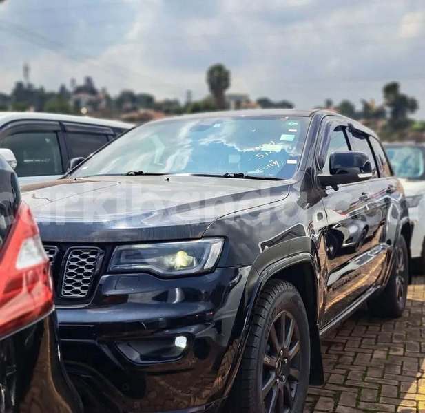Big with watermark jeep grand cherokee uganda kampala 24253