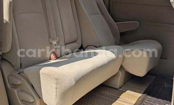 Acheter Occasion Voiture Toyota Alphard Blanc à Kampala, Ouganda Acheter Occasion Voiture Toyota Alphard Blanc à Kampala, Ouganda