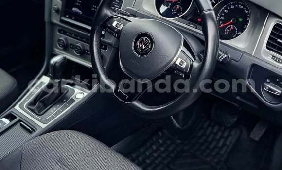 Acheter Occasion Voiture Volkswagen Golf Blanc à Kampala, Ouganda Acheter Occasion Voiture Volkswagen Golf Blanc à Kampala, Ouganda