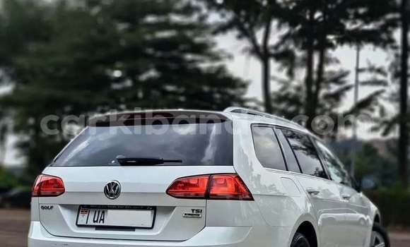 Acheter Occasion Voiture Volkswagen Golf Blanc à Kampala, Ouganda Acheter Occasion Voiture Volkswagen Golf Blanc à Kampala, Ouganda