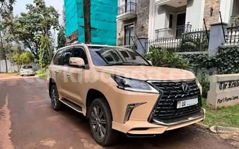 Big with watermark lexus lx 570 western bundibugyo 24261