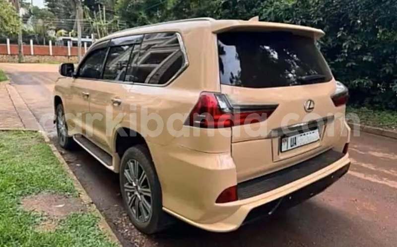Big with watermark lexus lx 570 western bundibugyo 24261