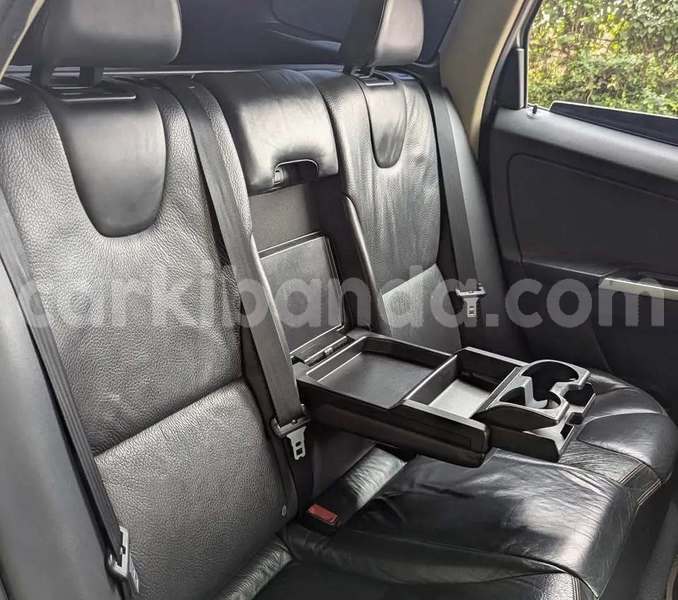 Big with watermark volvo xc60 uganda kampala 24262