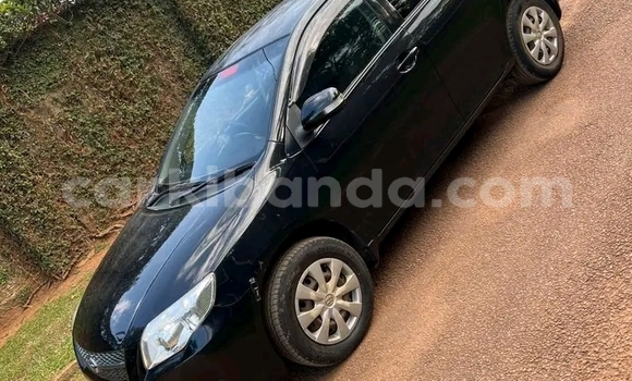 Gura Yakoze Toyota Corolla Black Imodoka i Bugiri mu Eastern