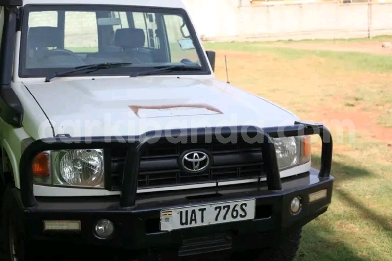 Big with watermark toyota land cruiser eastern bugiri 24284