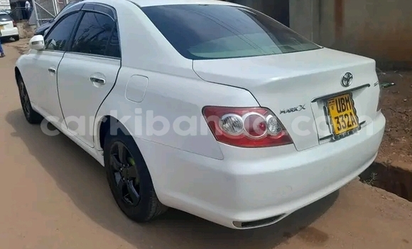 Buy Used Toyota Mark X White Car in Bugiri in Eastern