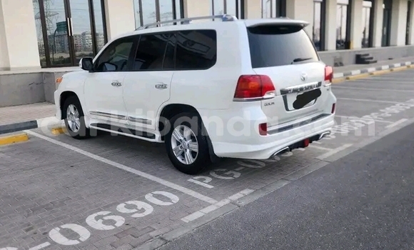 Buy Used Toyota Land Cruiser White Car in Bugiri in Eastern Buy Used Toyota Land Cruiser White Car in Bugiri in Eastern