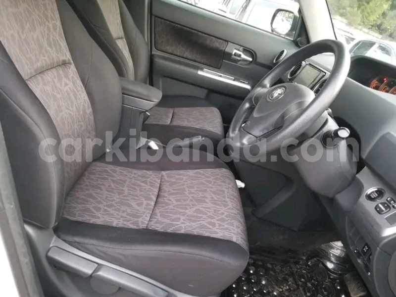 Big with watermark toyota runx eastern bugiri 24307