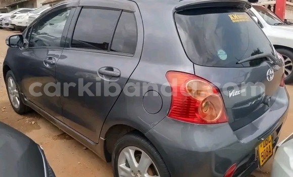 Nunua Ilio tumika Toyota Vitz Nyeusi Gari ndani ya Bugembe nchini Mashariki Nunua Ilio tumika Toyota Vitz Nyeusi Gari ndani ya Bugembe nchini Mashariki