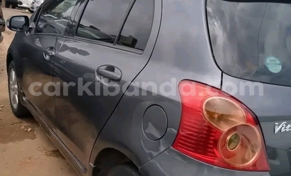 Nunua Ilio tumika Toyota Vitz Nyeusi Gari ndani ya Bugembe nchini Mashariki Nunua Ilio tumika Toyota Vitz Nyeusi Gari ndani ya Bugembe nchini Mashariki