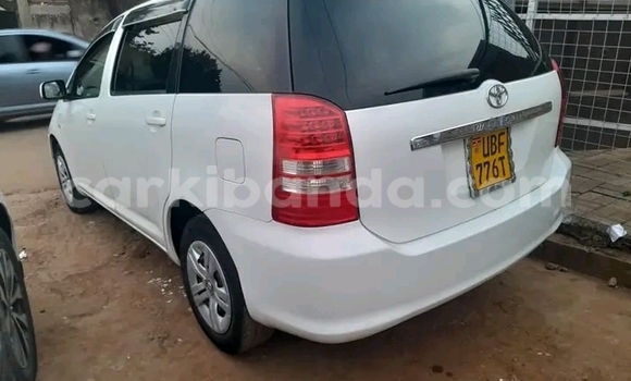 Nunua Ilio tumika Toyota Wish Nyeupe Gari ndani ya Bweyogerere nchini Kati Nunua Ilio tumika Toyota Wish Nyeupe Gari ndani ya Bweyogerere nchini Kati