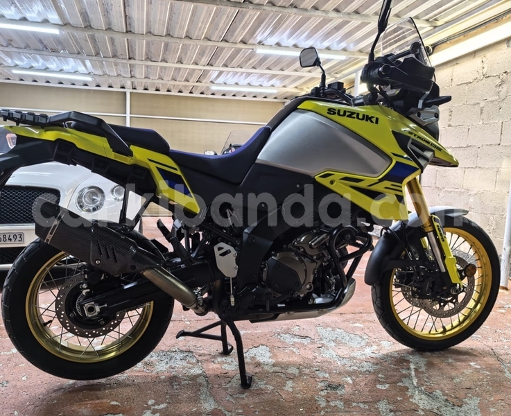 Big with watermark suzuki v strom uganda kampala 24405