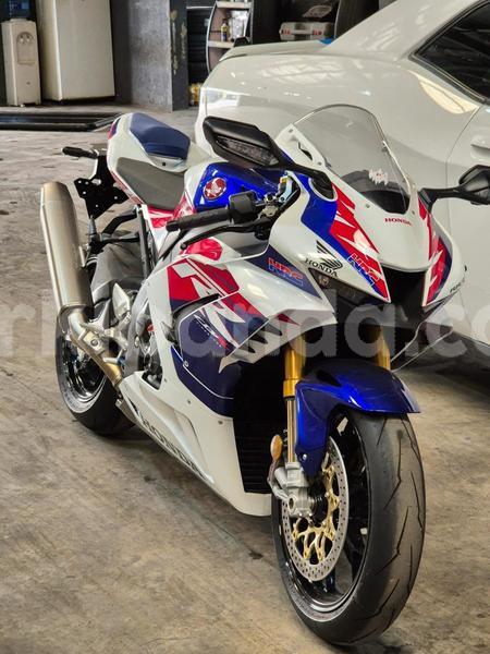 Big with watermark honda cbr 1000 rr uganda kampala 24424