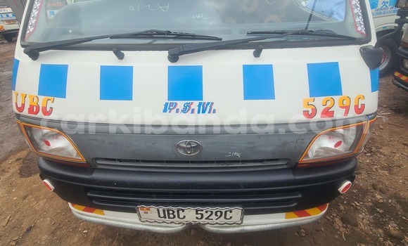 Buy Used Toyota Hiace White Car in Kampala in Uganda