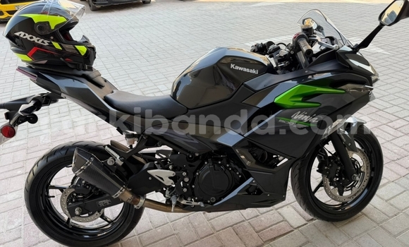 Buy Used Kawasaki Ninja Beige Bike in Kampala in Uganda