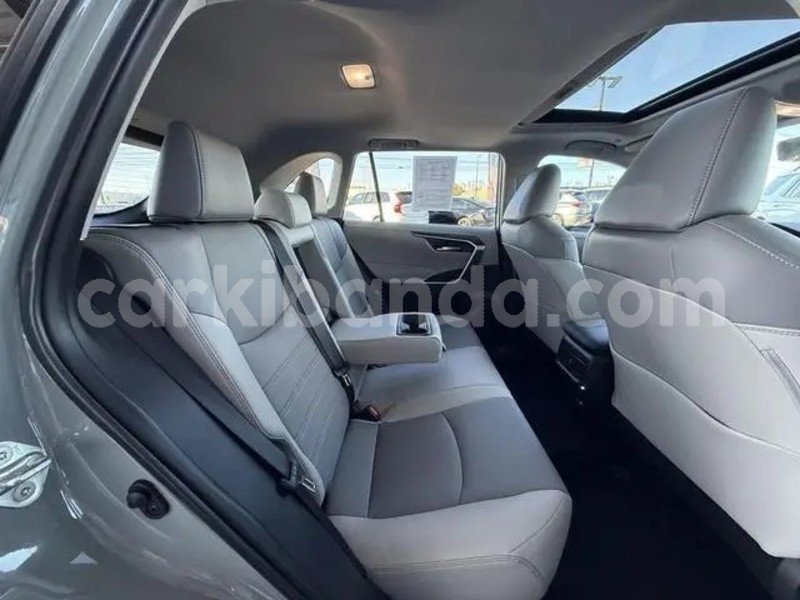 Big with watermark toyota rav4 western bundibugyo 24698