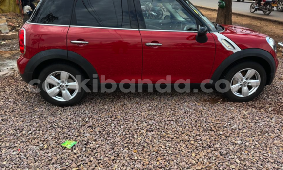 Nunua Ilio tumika MINI Countryman Nyekundu Gari ndani ya Kampala nchini Uganda
