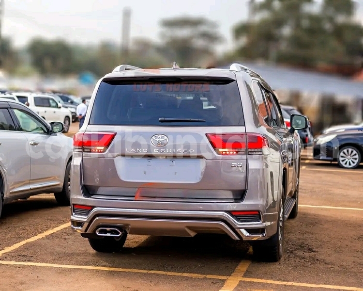 Big with watermark toyota land cruiser uganda kampala 24704