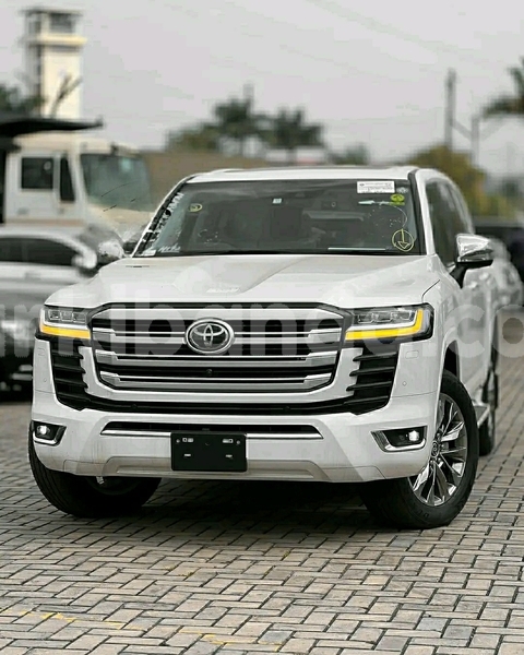 Big with watermark toyota land cruiser uganda kampala 24708