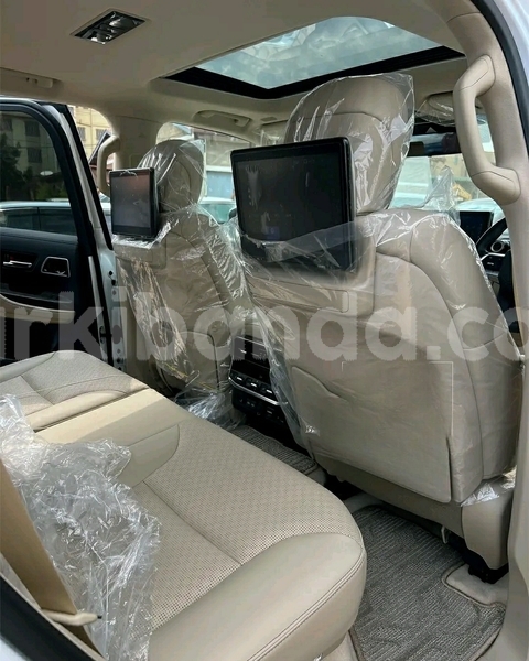 Big with watermark toyota land cruiser uganda kampala 24708