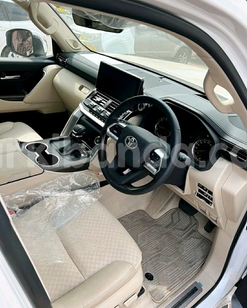 Big with watermark toyota land cruiser uganda kampala 24708