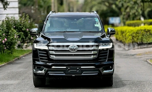 Buy Used Toyota Land Cruiser Black Car in Kampala in Uganda