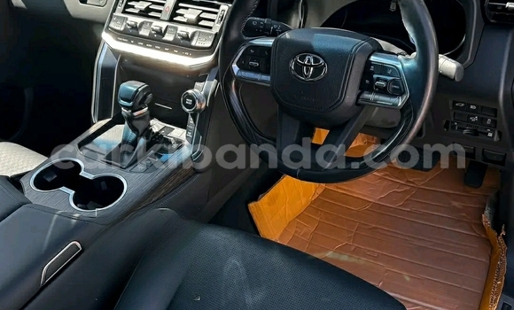 Buy Used Toyota Land Cruiser Black Car in Kampala in Uganda Buy Used Toyota Land Cruiser Black Car in Kampala in Uganda