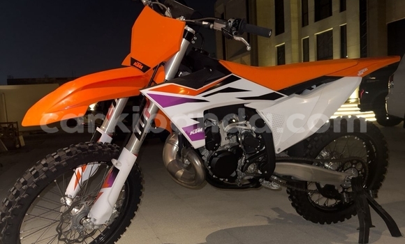 Acheter Occasion Moto KTM SX Beige à Kampala, Ouganda