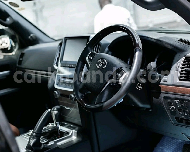 Big with watermark toyota land cruiser uganda kampala 24714