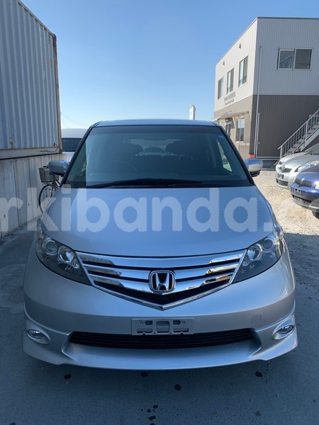 Big with watermark used car for sale in japan honda elysion 2010 1