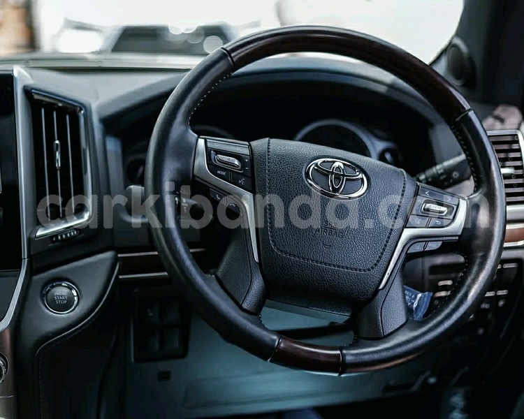 Big with watermark toyota land cruiser uganda kampala 24715
