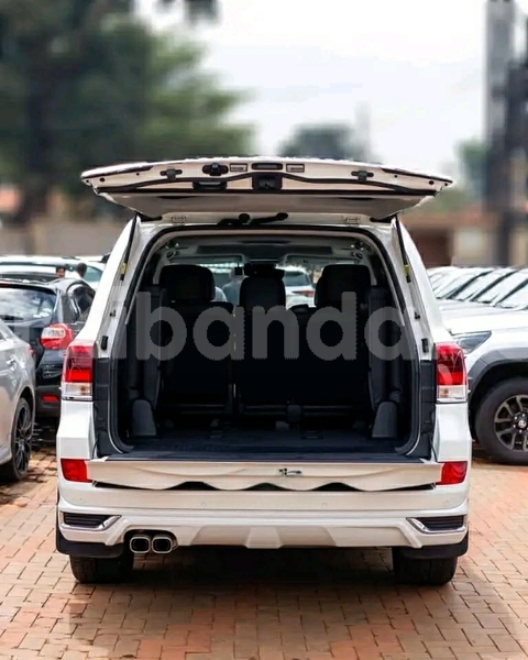 Big with watermark toyota land cruiser uganda kampala 24716