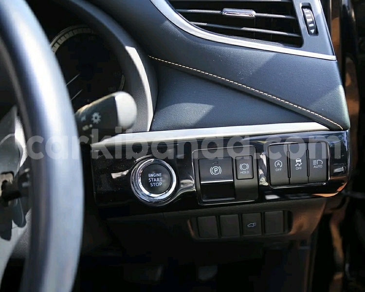 Big with watermark toyota harrier uganda kampala 24720