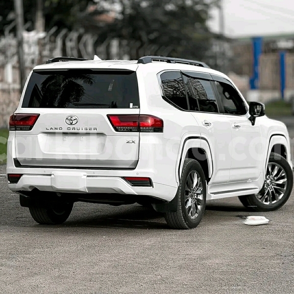 Big with watermark toyota land cruiser uganda kampala 24722