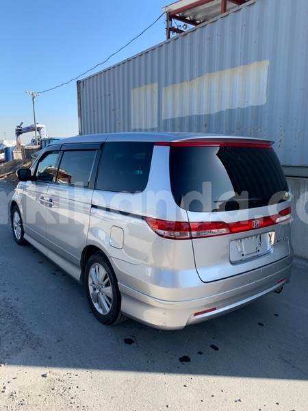 Big with watermark used car for sale in japan honda elysion 2010 17