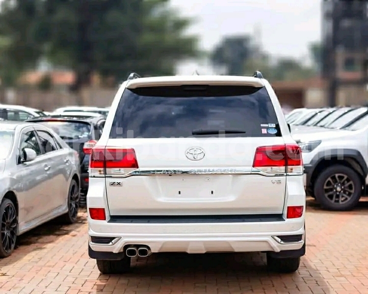 Big with watermark toyota land cruiser uganda kampala 24726