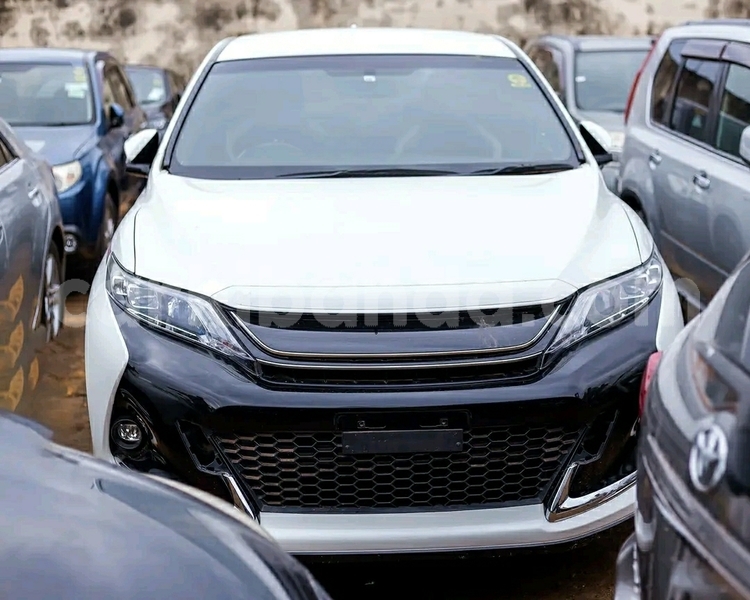 Big with watermark toyota harrier uganda kampala 24731