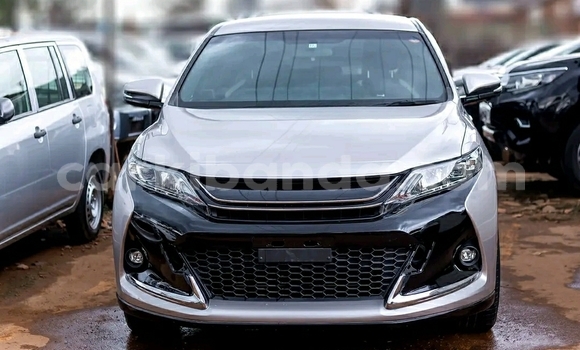 Buy Used Toyota Harrier Silver Car in Kampala in Uganda