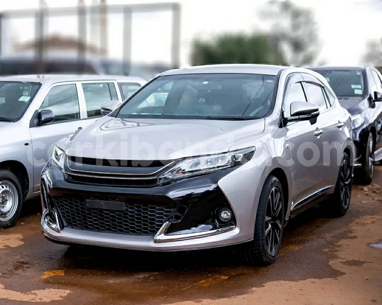 Big with watermark toyota harrier uganda kampala 24732