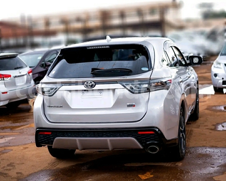 Big with watermark toyota harrier uganda kampala 24732