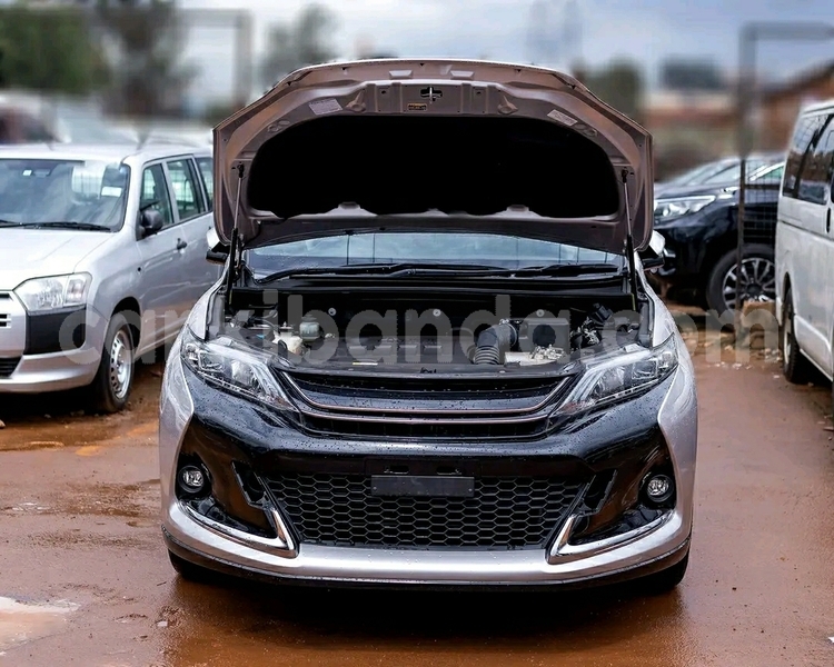 Big with watermark toyota harrier uganda kampala 24732