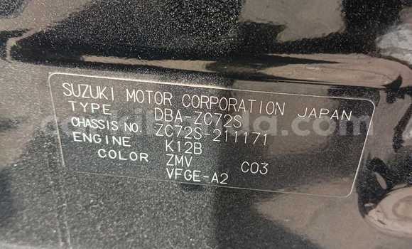 Gura Imported Suzuki Swift Black Imodoka i Kampala mu Uganda Gura Imported Suzuki Swift Black Imodoka i Kampala mu Uganda