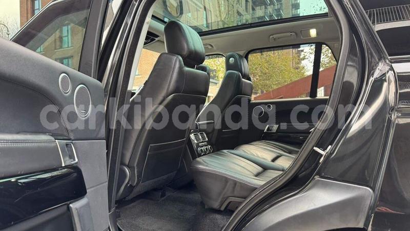 Big with watermark land rover range rover vogue uganda kampala 24738