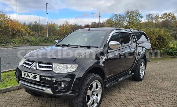 Nunua Ilio tumika Mitsubishi L200 Nyeusi Gari ndani ya Kampala nchini Uganda Nunua Ilio tumika Mitsubishi L200 Nyeusi Gari ndani ya Kampala nchini Uganda