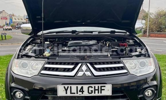 Nunua Ilio tumika Mitsubishi L200 Nyeusi Gari ndani ya Kampala nchini Uganda Nunua Ilio tumika Mitsubishi L200 Nyeusi Gari ndani ya Kampala nchini Uganda