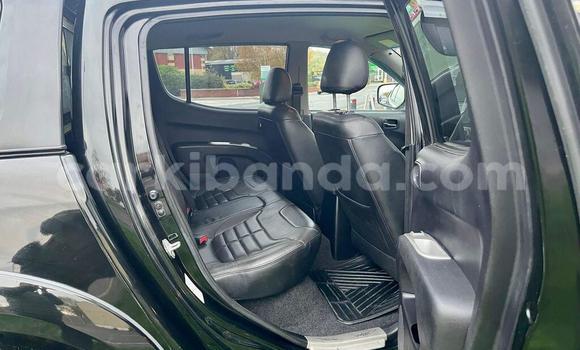 Nunua Ilio tumika Mitsubishi L200 Nyeusi Gari ndani ya Kampala nchini Uganda Nunua Ilio tumika Mitsubishi L200 Nyeusi Gari ndani ya Kampala nchini Uganda